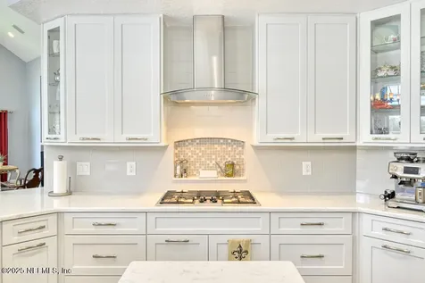 1318 Charter Court E Jacksonville FL 32225