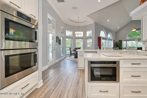 1318 Charter Court E Jacksonville FL 32225