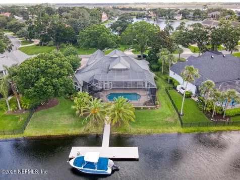 1318 Charter Court E Jacksonville FL 32225