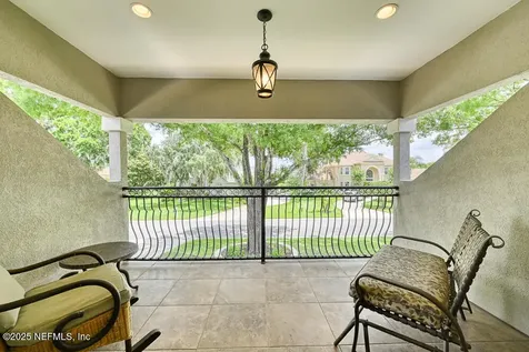 1318 Charter Court E Jacksonville FL 32225