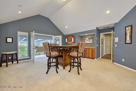 1318 Charter Court E Jacksonville FL 32225