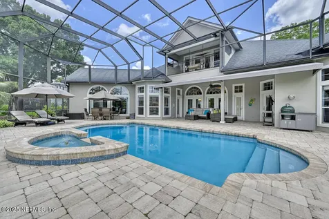 1318 Charter Court E Jacksonville FL 32225