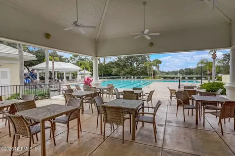1318 Charter Court E Jacksonville FL 32225