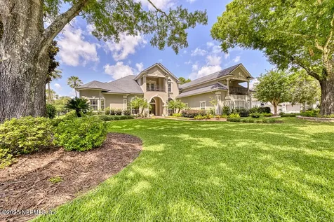 1318 Charter Court E Jacksonville FL 32225