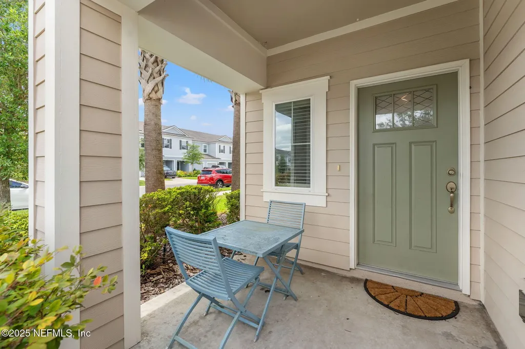 13106 Annies Walk Drive Jacksonville FL 32218