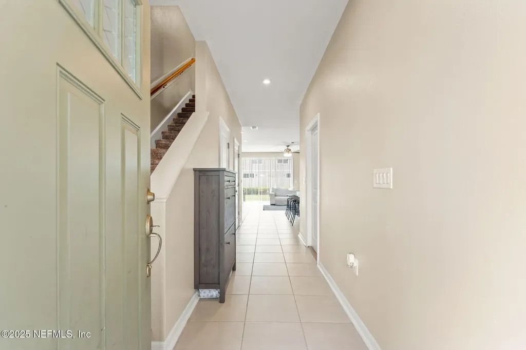 13106 Annies Walk Drive Jacksonville FL 32218