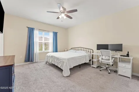 13106 Annies Walk Drive Jacksonville FL 32218