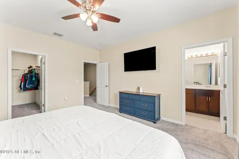 13106 Annies Walk Drive Jacksonville FL 32218