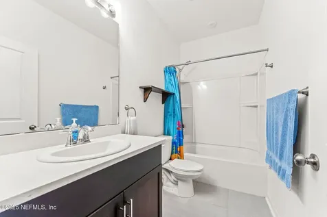 13106 Annies Walk Drive Jacksonville FL 32218