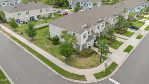 13106 Annies Walk Drive Jacksonville FL 32218