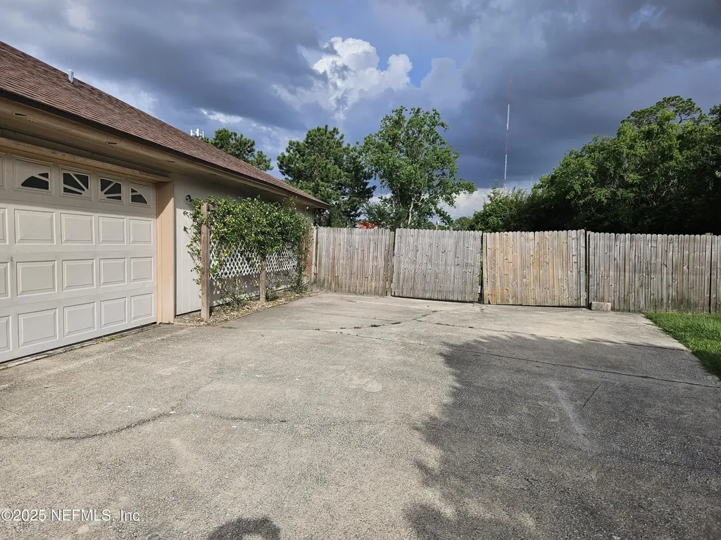 1203 Stern Way Fleming Island FL 32003