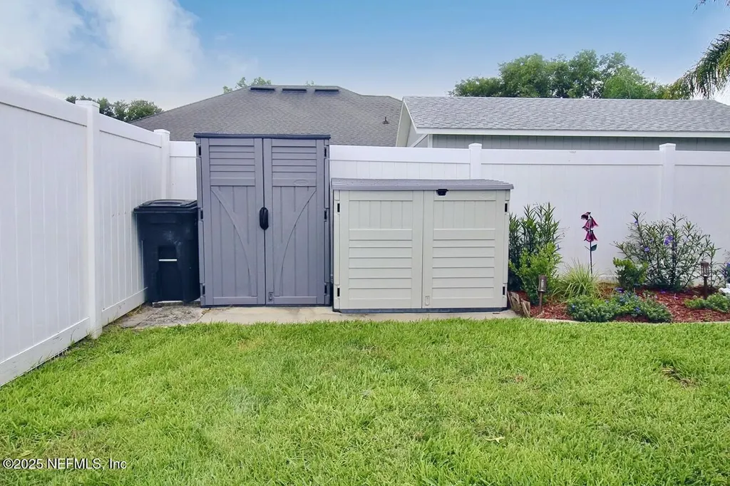 2700 Creek Ridge Drive Green Cove Springs FL 32043