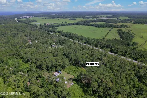 215 Ward Avenue Crescent City FL 32112