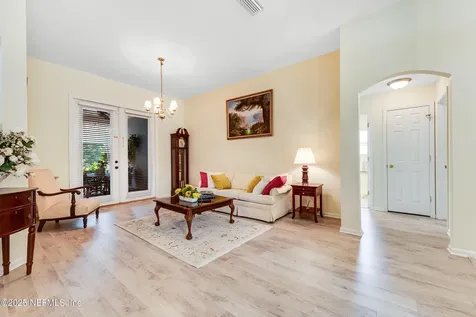 5513 Barrington Court Jacksonville FL 32244