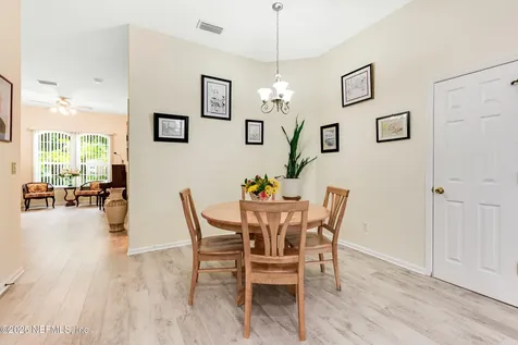 5513 Barrington Court Jacksonville FL 32244