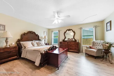 5513 Barrington Court Jacksonville FL 32244