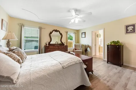 5513 Barrington Court Jacksonville FL 32244