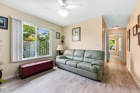 5513 Barrington Court Jacksonville FL 32244