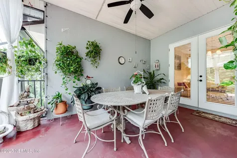 5513 Barrington Court Jacksonville FL 32244