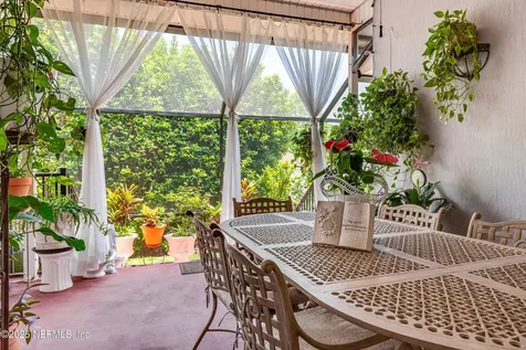 5513 Barrington Court Jacksonville FL 32244