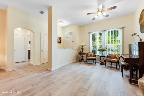 5513 Barrington Court Jacksonville FL 32244
