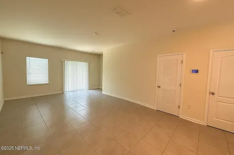 402 Aralia Lane Jacksonville FL 32216
