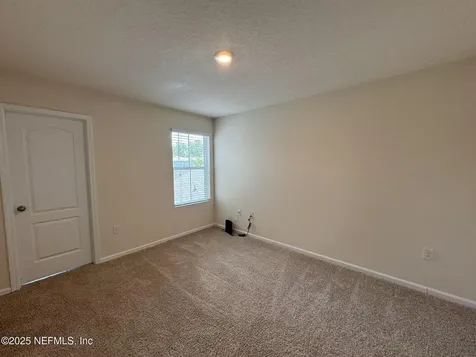 402 Aralia Lane Jacksonville FL 32216