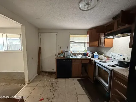 8422 Gullege Drive Jacksonville FL 32219