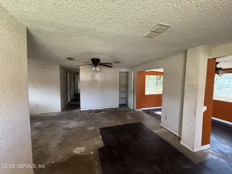 8422 Gullege Drive Jacksonville FL 32219
