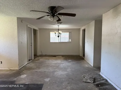 8422 Gullege Drive Jacksonville FL 32219