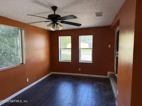 8422 Gullege Drive Jacksonville FL 32219