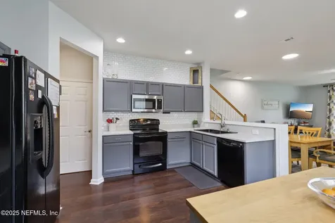 6907 Woody Vine Drive Jacksonville FL 32258
