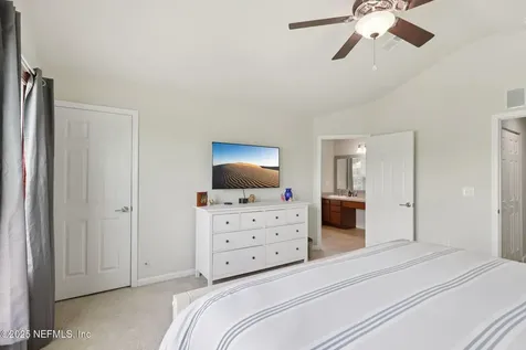 6907 Woody Vine Drive Jacksonville FL 32258