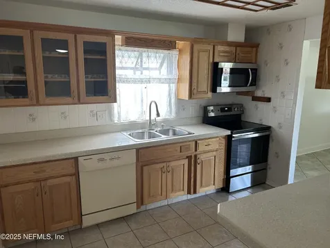 513 Clermont Avenue S Orange Park FL 32073