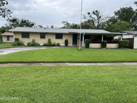 513 Clermont Avenue S Orange Park FL 32073