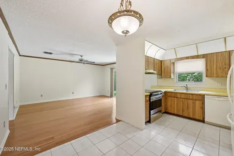 1560 Brittany Court Jacksonville FL 32221