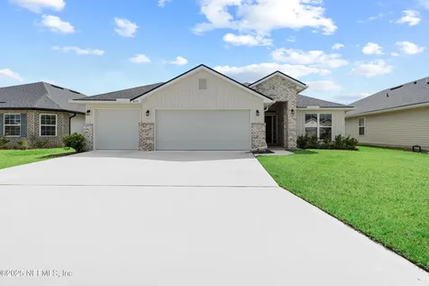 8193 Helmsley Boulevard Jacksonville FL 32219