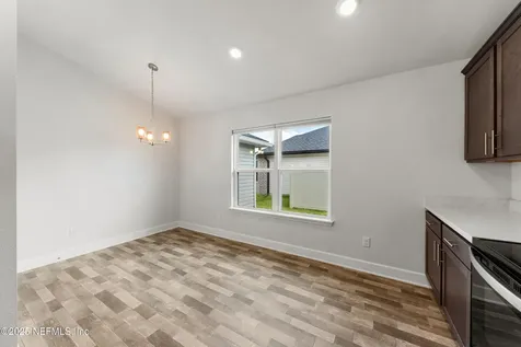 8193 Helmsley Boulevard Jacksonville FL 32219