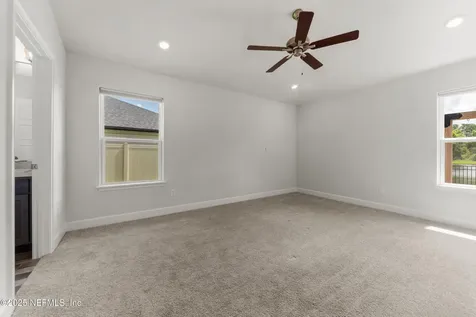 8193 Helmsley Boulevard Jacksonville FL 32219