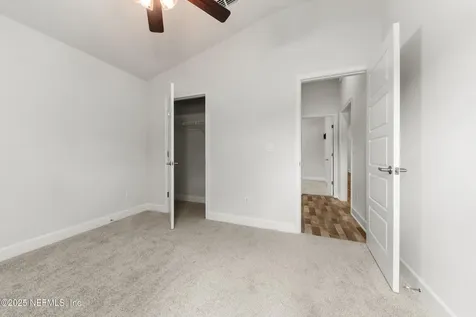 8193 Helmsley Boulevard Jacksonville FL 32219