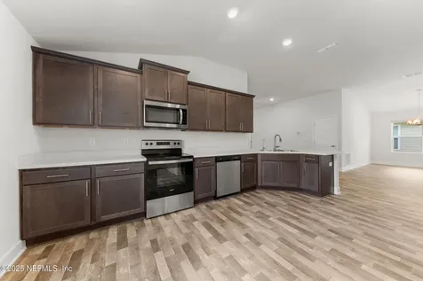 8193 Helmsley Boulevard Jacksonville FL 32219