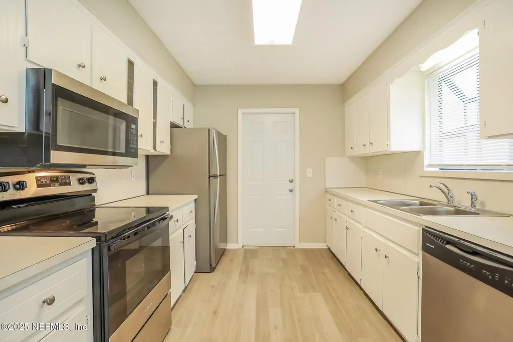 11569 W West Ride Drive Jacksonville FL 32223