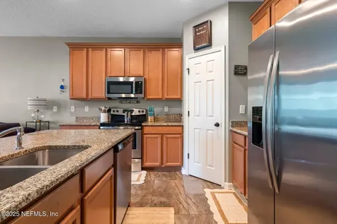 2461 Tanner Lake Court Jacksonville FL 32221