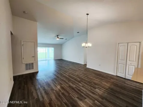 27 Farmsworth Drive Palm Coast FL 32137