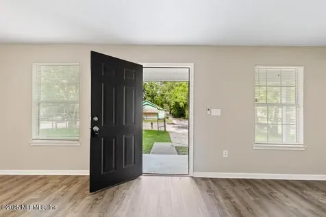 5522 Paris Avenue Jacksonville FL 32209