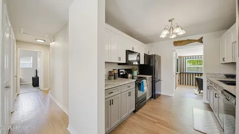 10792 Hawaii Drive S Jacksonville FL 32246