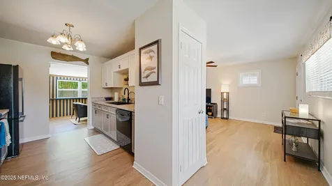 10792 Hawaii Drive S Jacksonville FL 32246