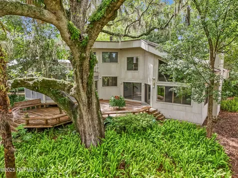 6730 Strawberry Lane Jacksonville FL 32211