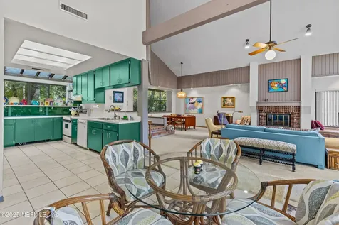 6730 Strawberry Lane Jacksonville FL 32211