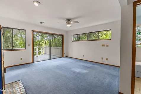 6730 Strawberry Lane Jacksonville FL 32211